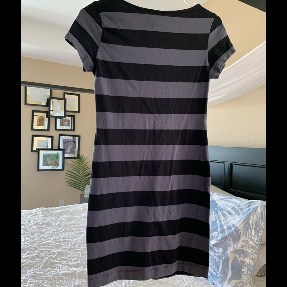 H&M Basic Dress - Picture 2 of 4